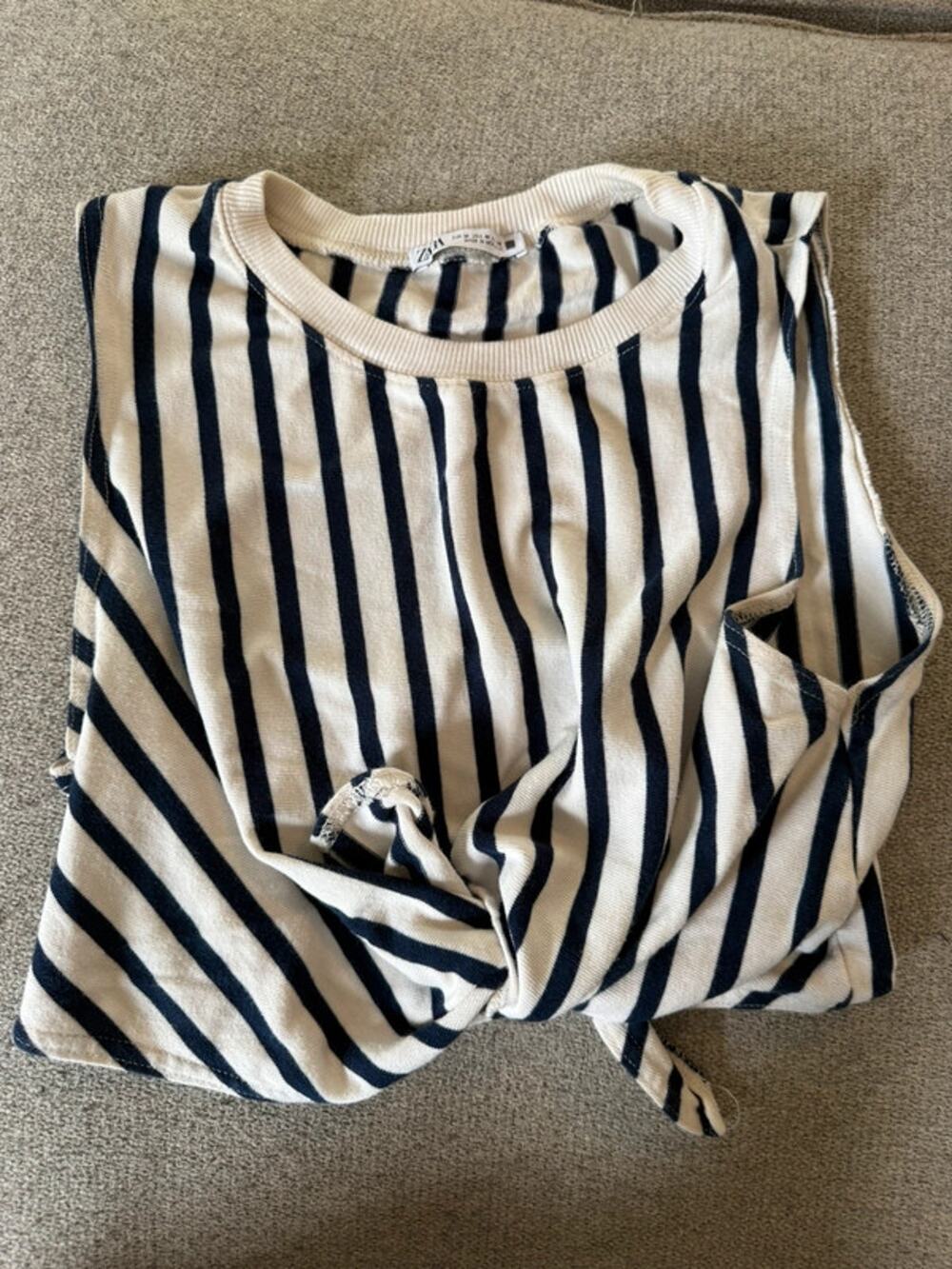 Zara size medium cropped tank